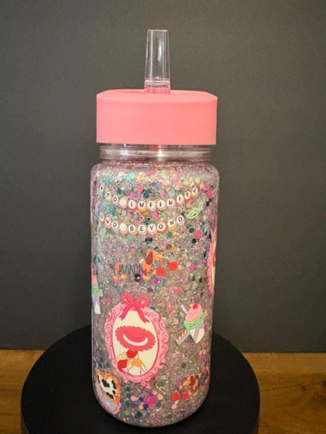 🤠 Toy Story Inspired – 10 oz Glitter Kids Cup