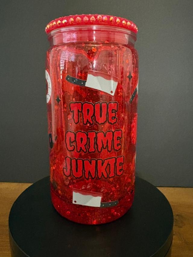 🔪 True Crime Junkie – 16 oz Blood Drip Cup